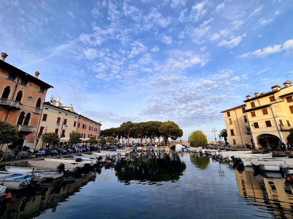 Phil Lake_SOTTOVENTO_Desenzano del Garda_review