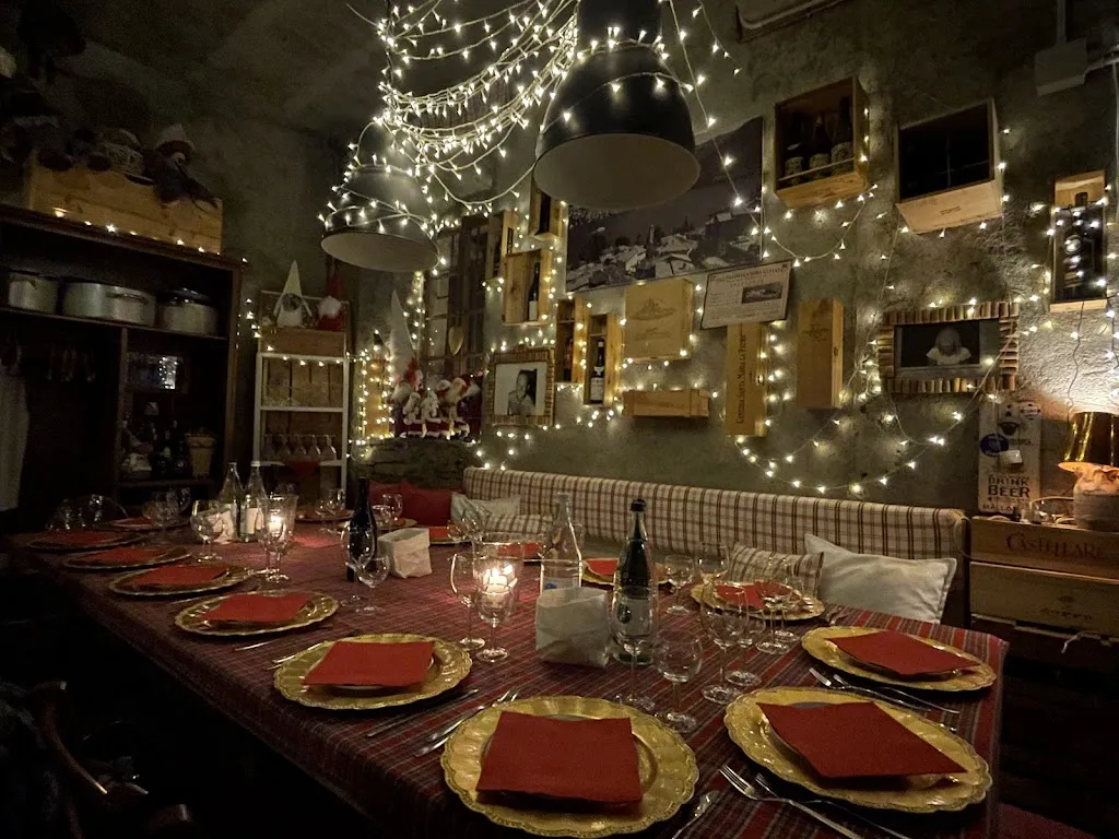 Home Restaurant Palanzo restaurant in Faggeto Lario