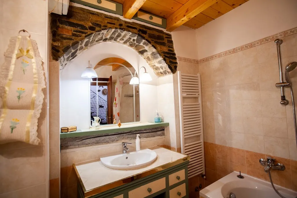 Hostaria Antica Molina_Faggeto Lario_slider_image_2