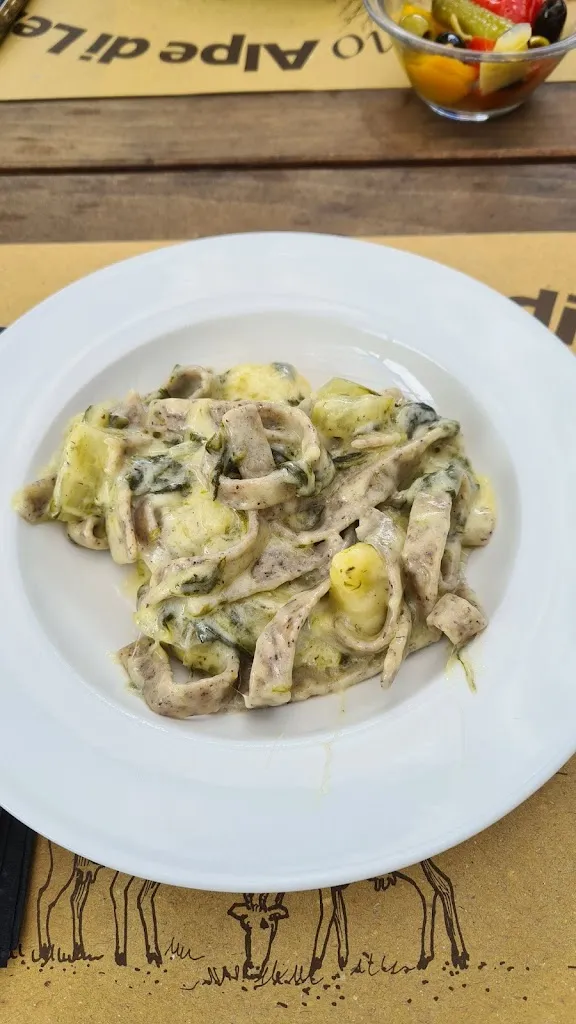 Oana Maria_Agriturismo Alpe di Lemna_Faggeto Lario_recensione