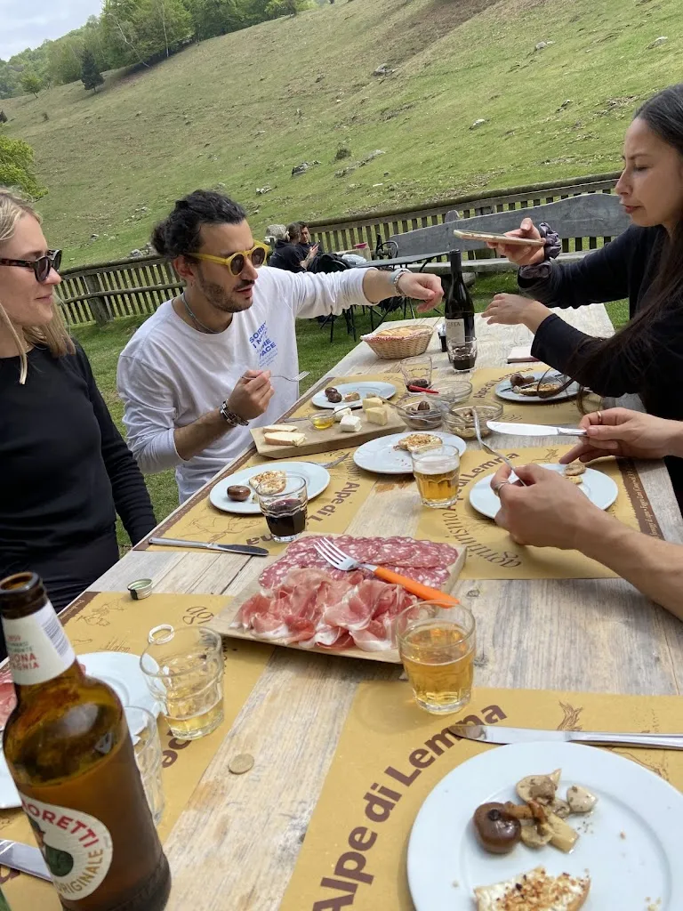 Our Venturing Van_Agriturismo Alpe di Lemna_Faggeto Lario_recensione