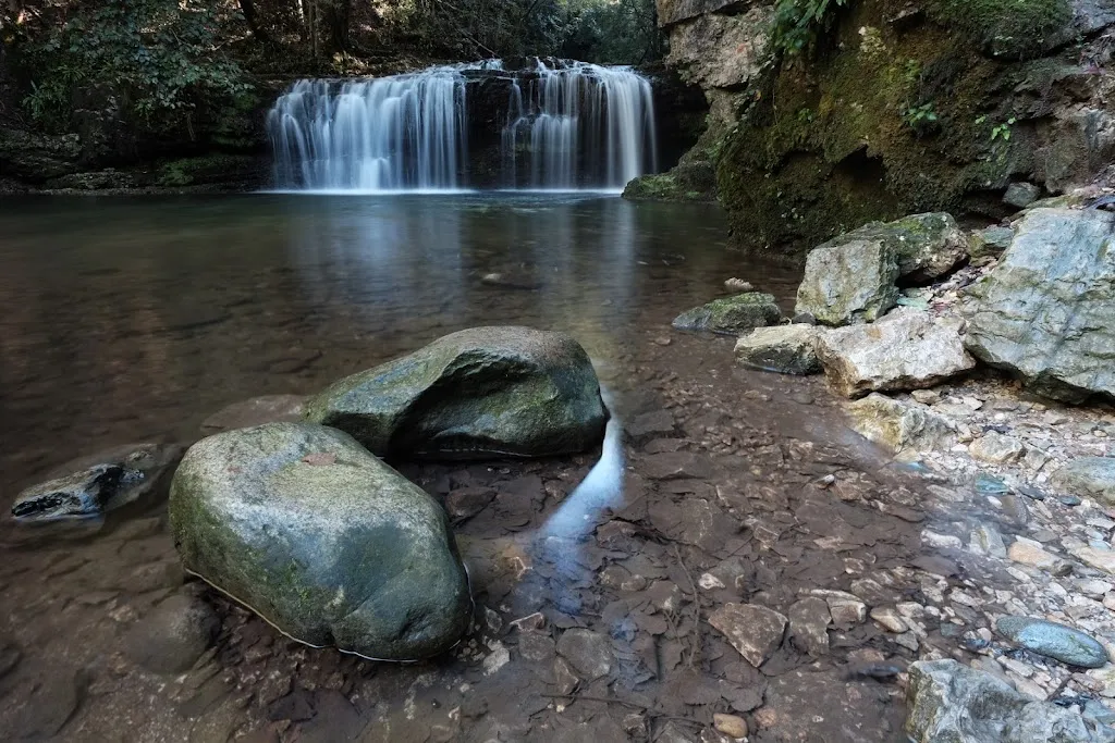Bar Trattoria La Cascata restaurant in Ferrera di Varese