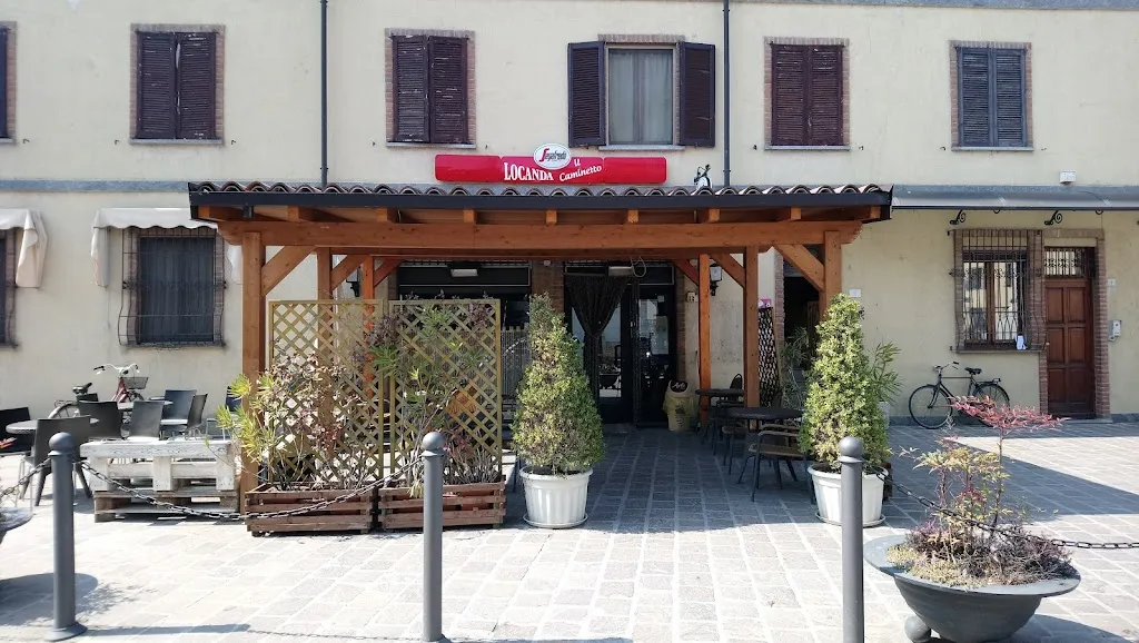 Trattoria Bar Il Caminetto restaurant in Ferrera Erbognone