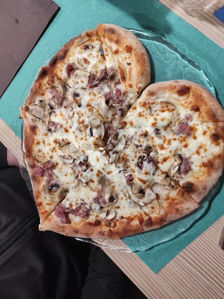 Menu_Camelot pizza and more - Fenegrò_Fenegrò_image_6