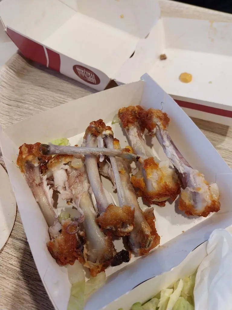 Imerson Robbi_Camelot pizza and more - Fenegrò_Fenegrò_review