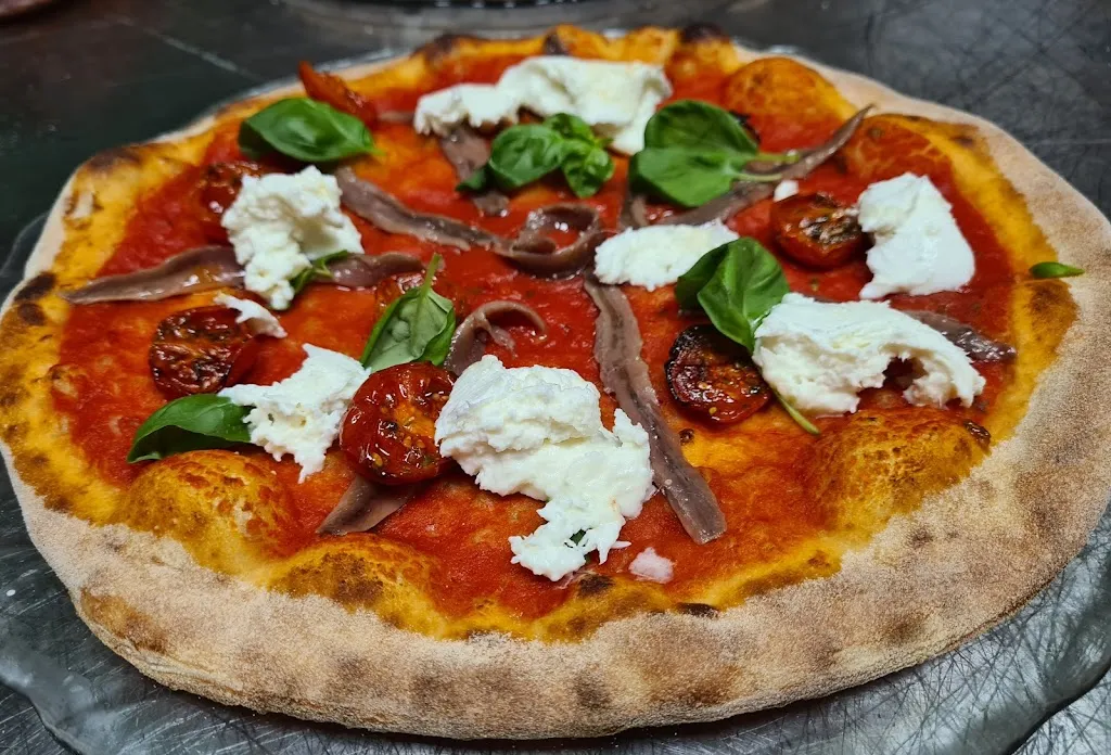 Camelot pizza and more - Fenegrò_Fenegrò_slider_image_3