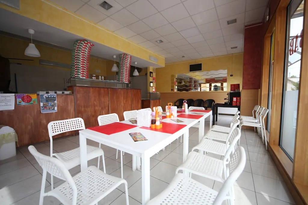 Pizzeria Il Capriccio Fenegrò restaurant in Fenegrò