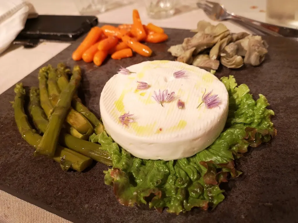 AZ.AGR. CORTE NIGELLA STEFANO PAGANINI_Felonica_slider_image_3