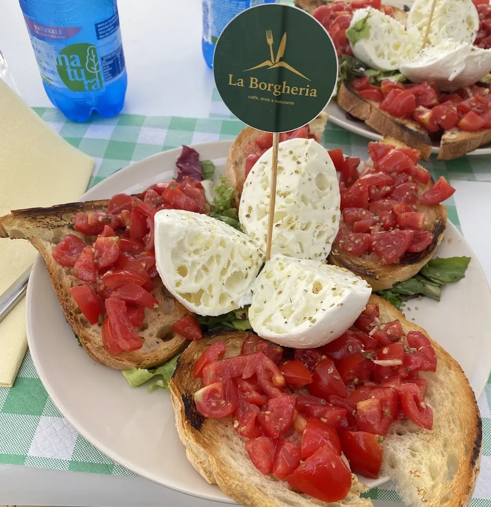 Lisa Greca Carboni_La Borgheria - Ristorante e Caffetteria_Figino_review