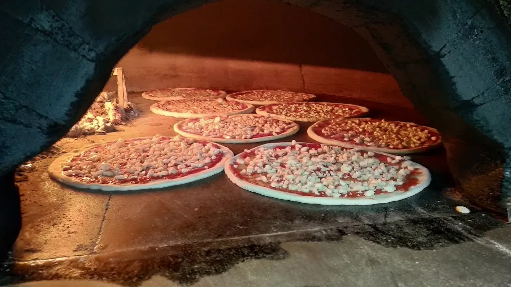 Pizza I GEMELLI EX OK_Figino_slider_image_3