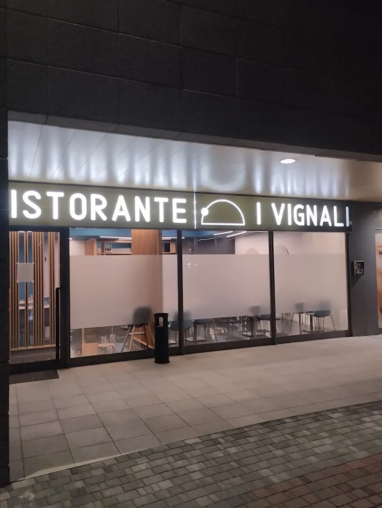 VINACCIA ENOTECA BISTROT restaurant in Filago