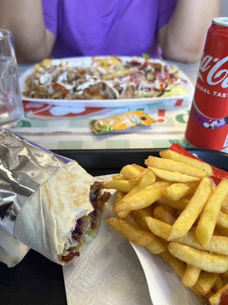 Seth Normington_Fizzonasco Turkish Kebap Pizza Grill_Fizzonasco_review