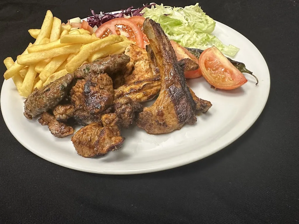 Fizzonasco Turkish Kebap Pizza Grill_Fizzonasco_slider_image_2