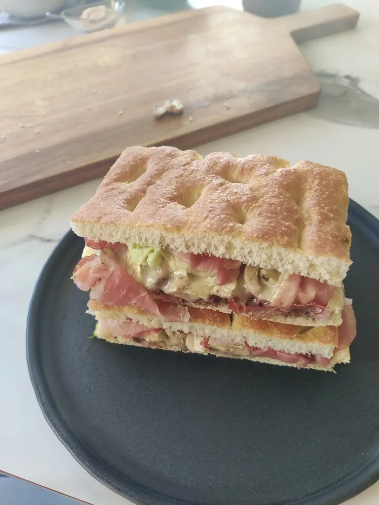 Pietro Granati_Bar Icarus_Fiorano al Serio_review