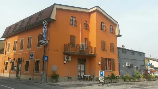Vecchia Trattoria Del Leone restaurant in Fombio
