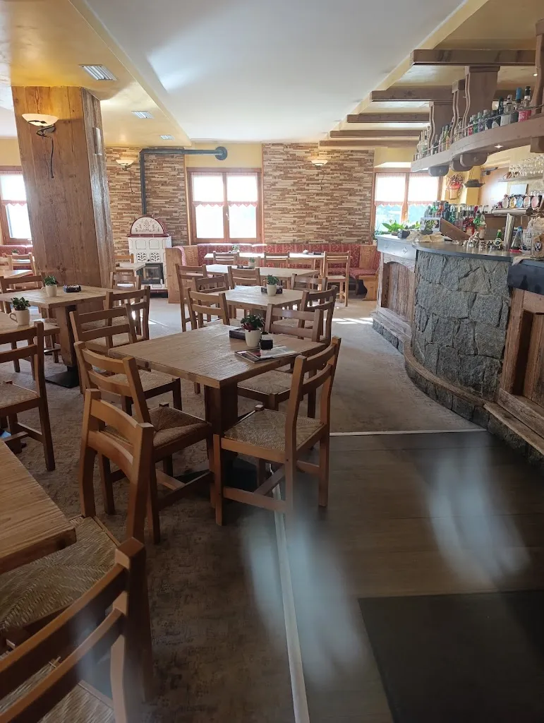 maryam Fattahi_Ristorante Sant'Ambroeus_Foppolo_review