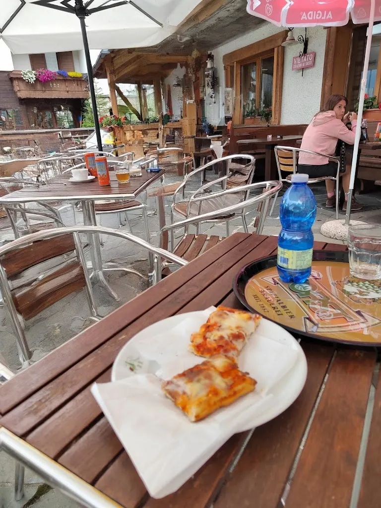 Kibo Snack Bar_Foppolo_slider_image_2