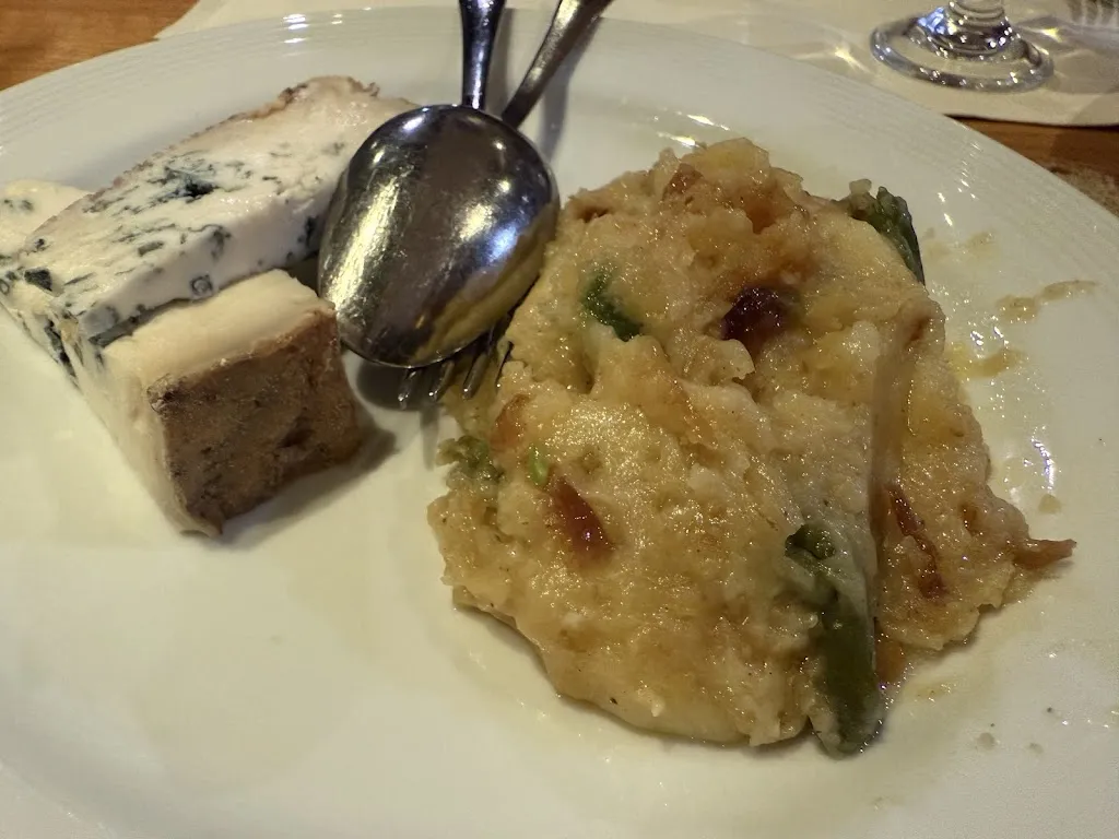 Maria Vasileva - Grinfeld_La Brace - Hotel Ristorante Bar_Forcola_review