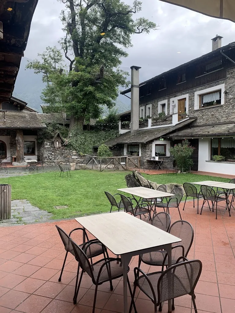 La Brace - Hotel Ristorante Bar_Forcola_slider_image_3