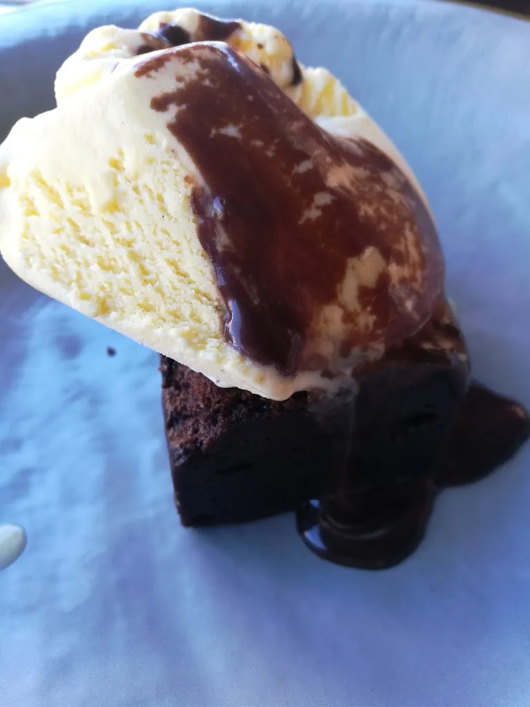 Menu_Meet Bistrot - Food & Drink_Flero_image_3