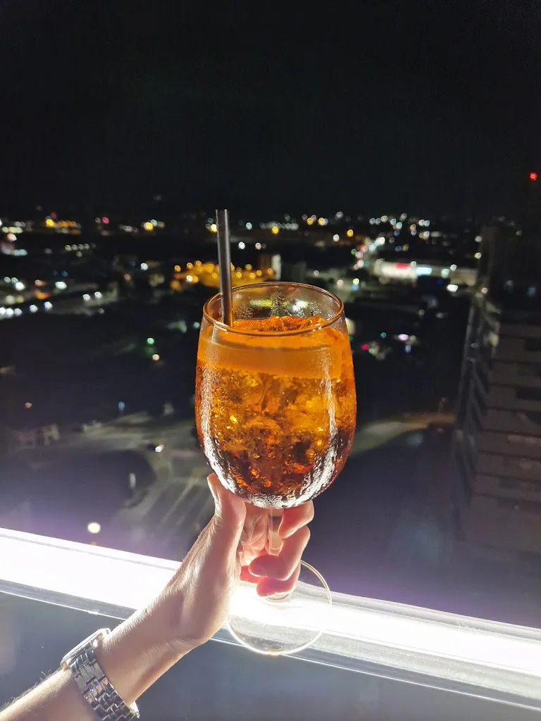 Menu_Reverso Tower_Flero_image_2