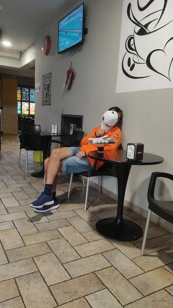 Dino Cappalunga_Bar Saimon_Formigara_review