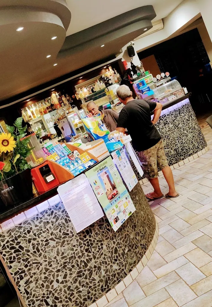 Bar Saimon_Formigara_slider_image_3