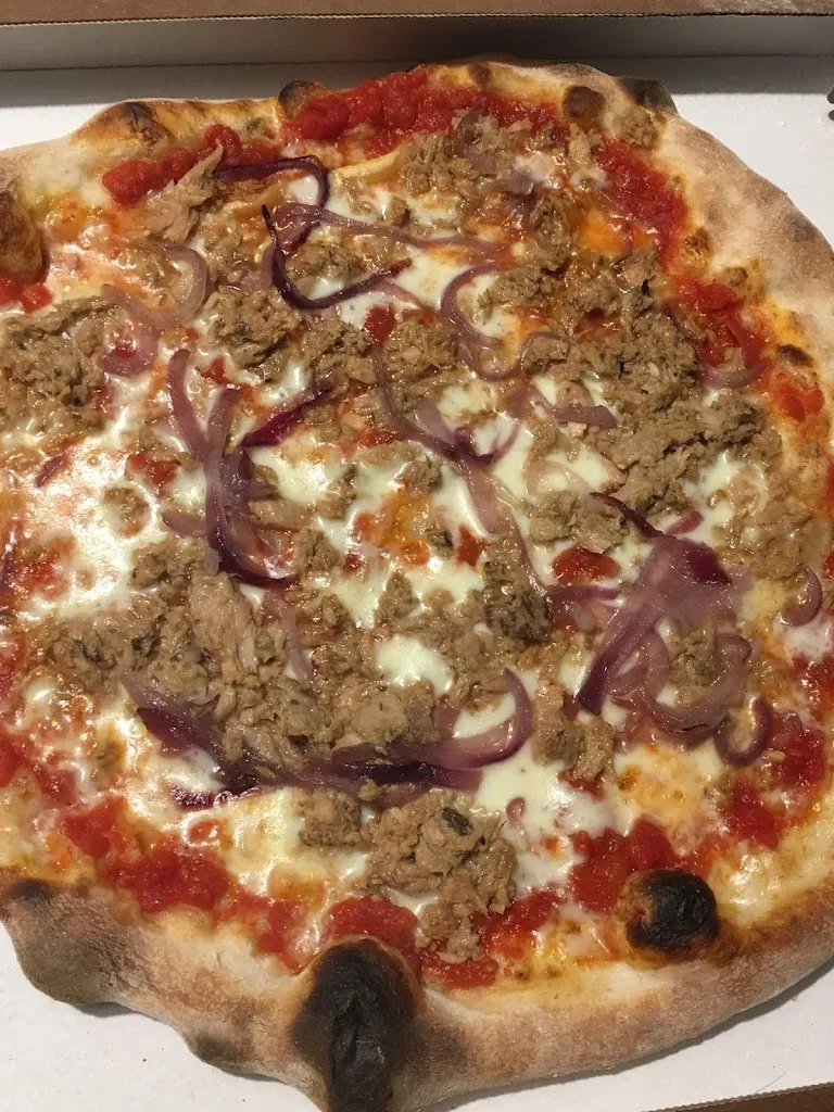 Enrico VIII Pizzeria E Street-food_Formigara_slider_image_3