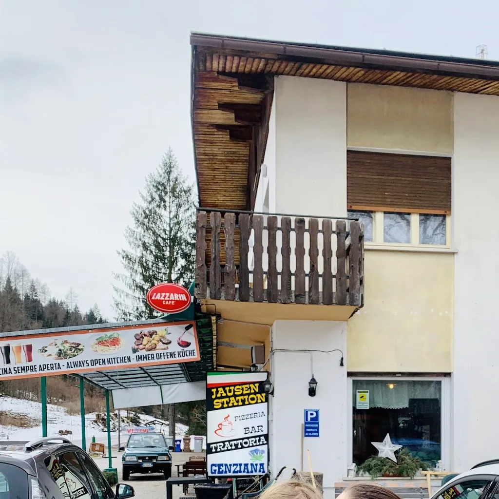 Dmitrii Dorozhkoff_Bar Trattoria Genziana_Fusine_review