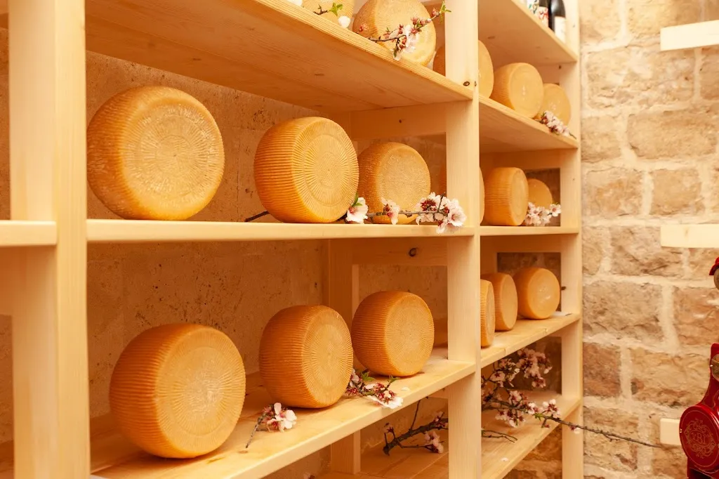 MuhBar - formaggi & vini artigianali_Altamura_slider_image_3