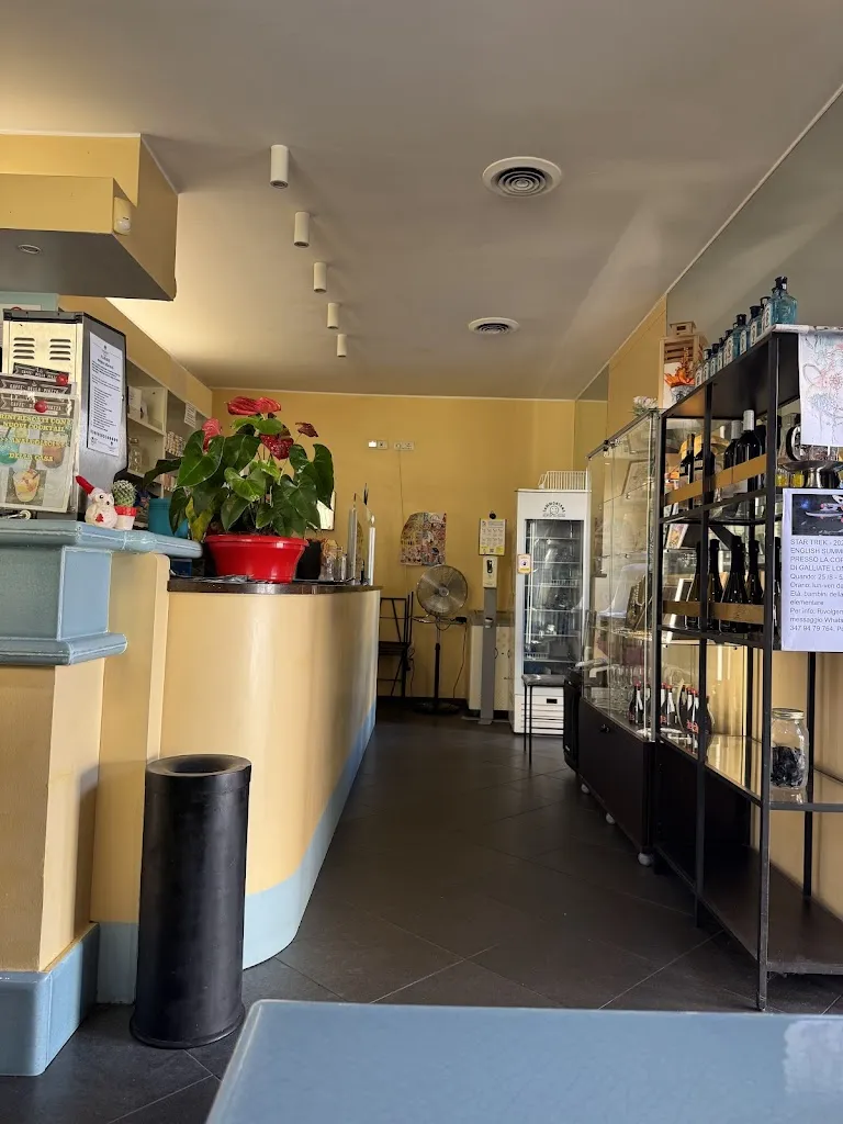 Mikel DC_Caffè della Piazza 3.0_Galliate Lombardo_review