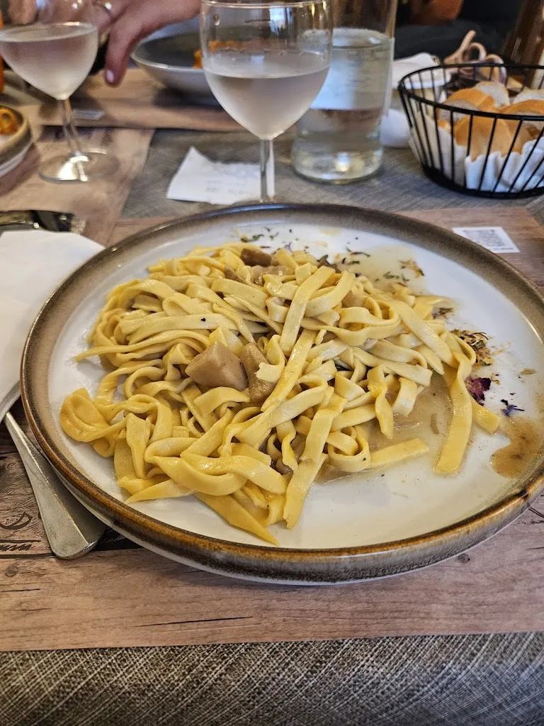 Ristorante Pizzeria al Sole_Gallo-Tre Re-Mezzana Corti_slider_image_3