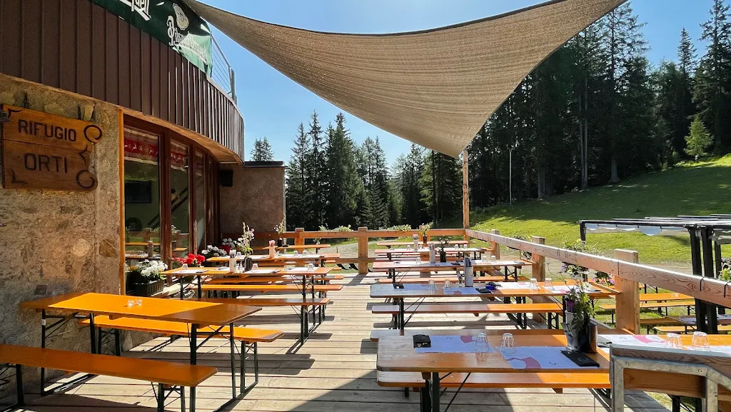 Rifugio Orti 1900 restaurant in Gallo-Tre Re-Mezzana Corti