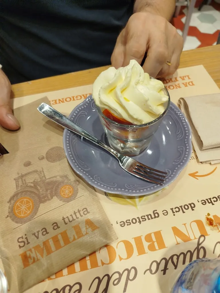 Francy “Frasaradome”_Dispensa Emilia Garbagnate Milanese_Garbagnate Monastero_recensione