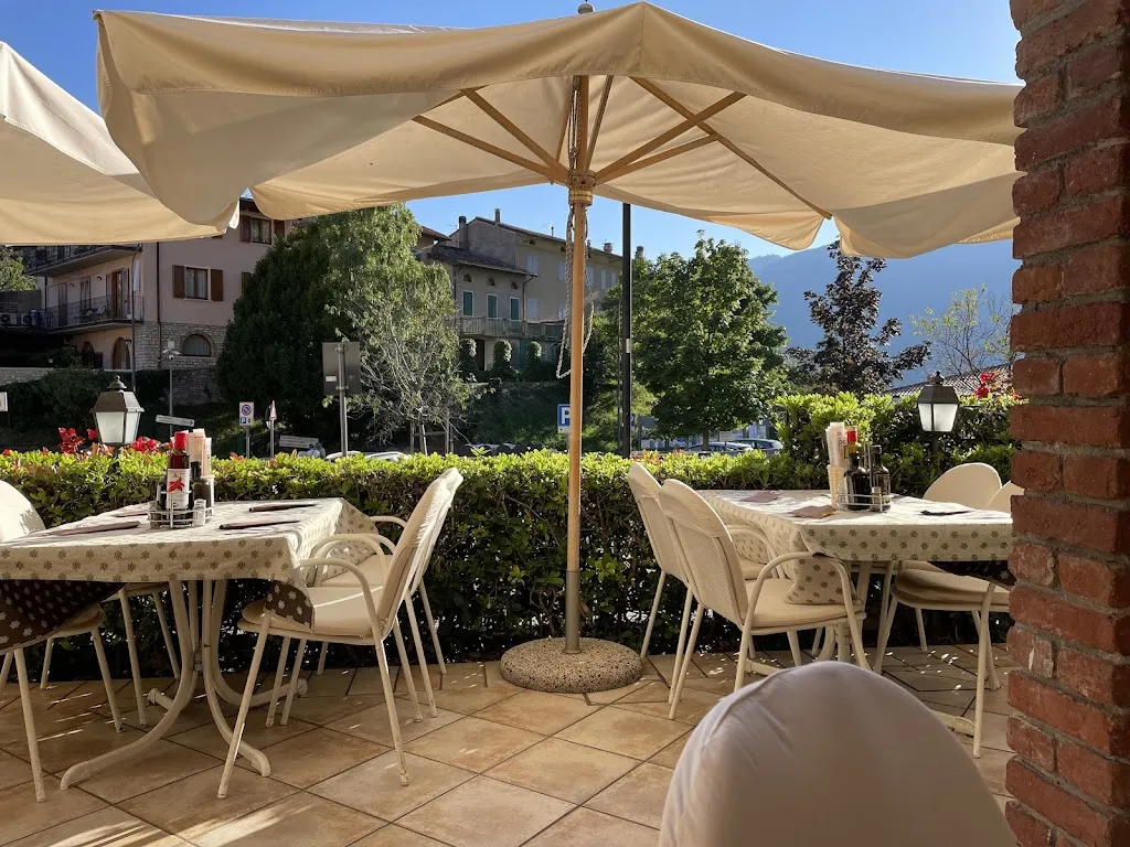 Pizzeria Ristorante Apollo XI_Gardola_slider_image_1