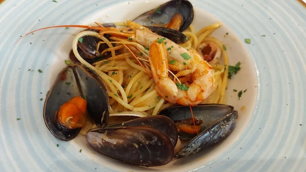 Walter Meola_L'Adriatico_Garbagnate_review