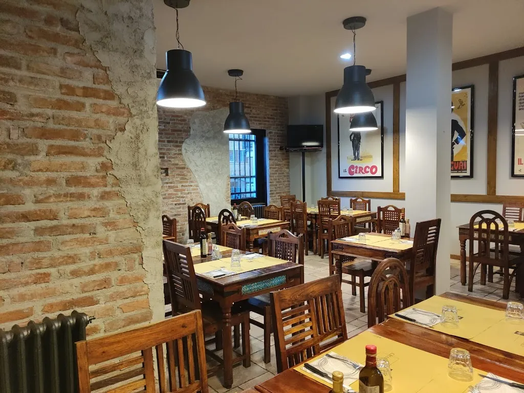 Chaplin restaurant in Garbagnate