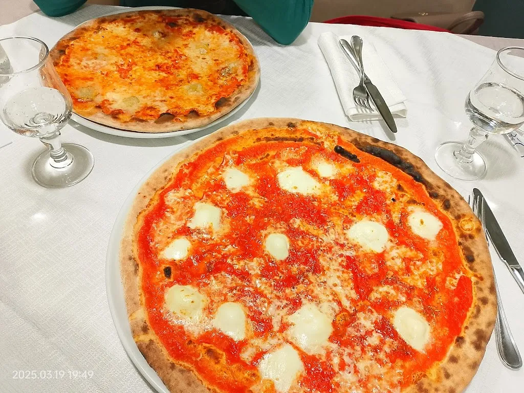 Pizzeria Le Caravelle_Gardone Val Trompia_slider_image_2