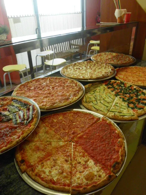 Pizzeria L'Aromatica pizze da asporto_Gardone Val Trompia_slider_image_2