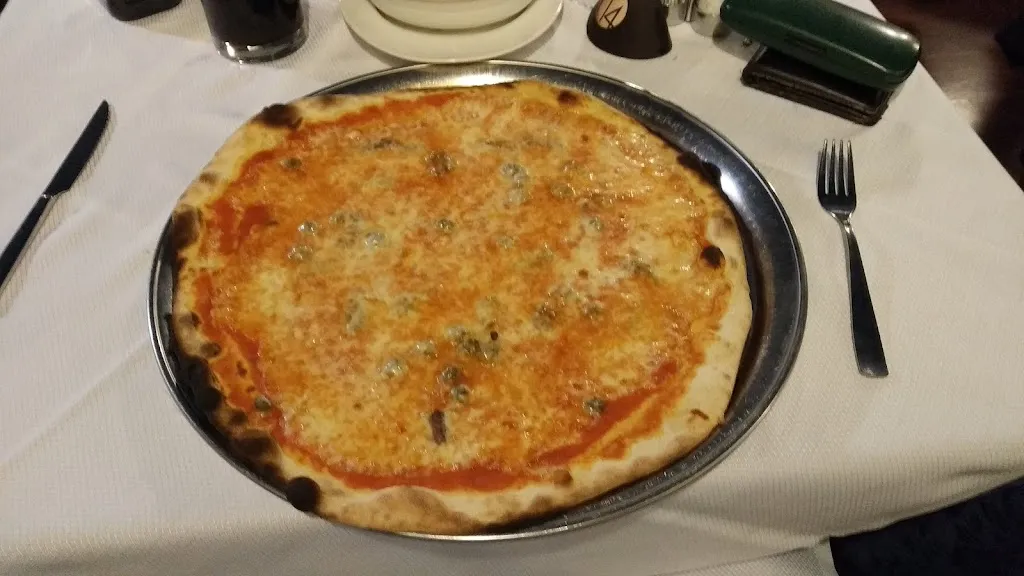 Thomas Michael Bohnert_Altamarea Pizza & Seafood_Garlasco_review