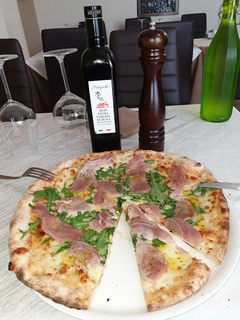 Enzo Pontone_Eclipse Bar Restaurant Bar Pizzeria_Garlasco_review