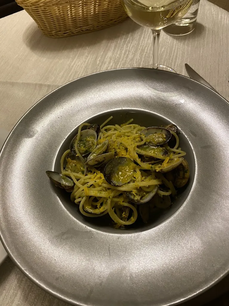 Luciano Ceccomarini_Eclipse Bar Restaurant Bar Pizzeria_Garlasco_review