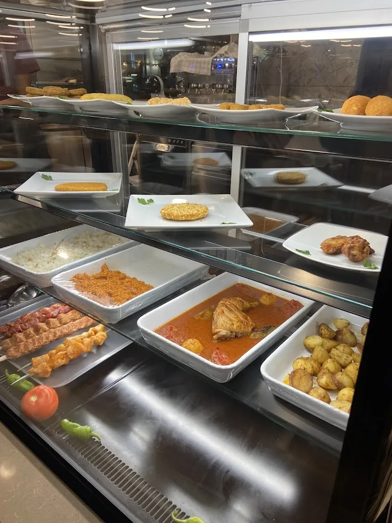 Martina Zuccani_Turkish garlasco kebap pizza grill hamburger_Garlasco_review