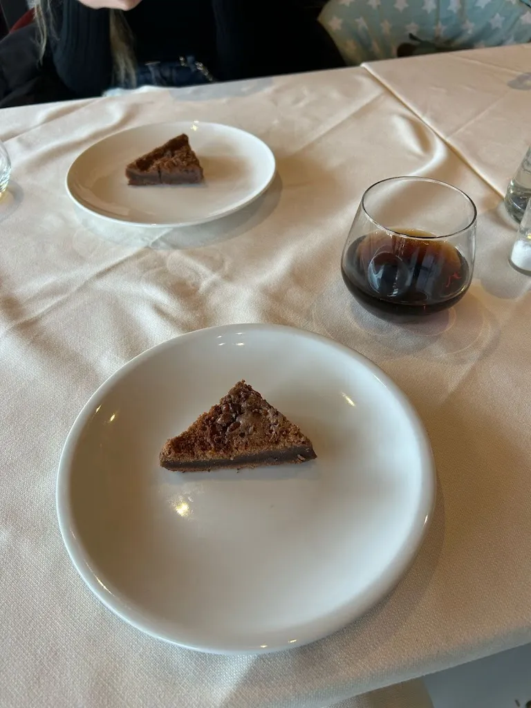 Nataliya_Nautilus Ristorante Pizzeria Lounge Bar_Garlate_review