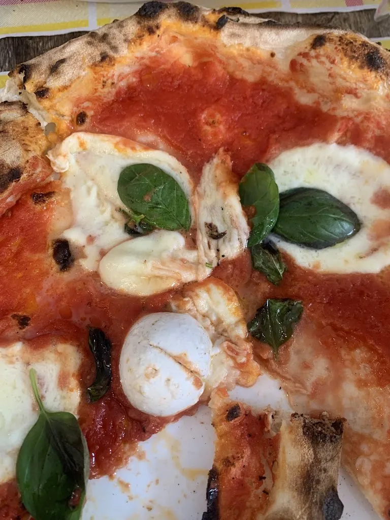 Aybel_Pizzeria Sciuè Sciuè_Garlate_review