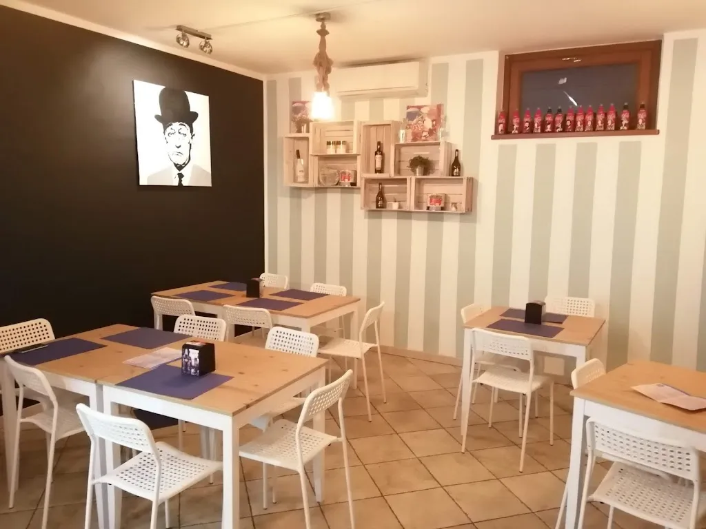 Pizzeria Sciuè Sciuè restaurant in Garlate