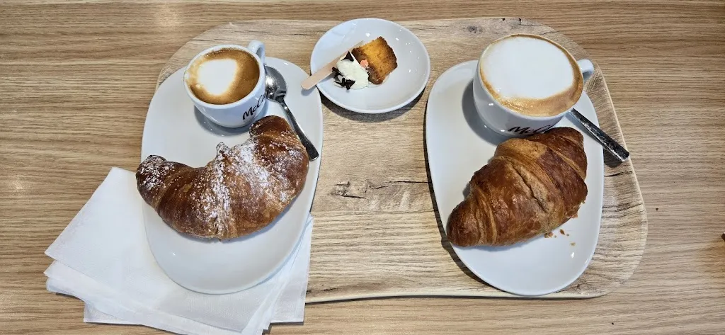 VŁΔĐ_McDonald's_Garlate_recensione