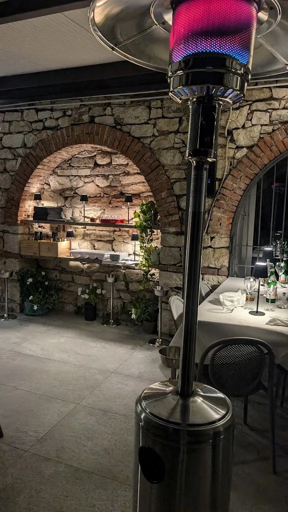 Zoe Bremier_Rowing Bistrot Gardone Riviera_Gardone Riviera_review