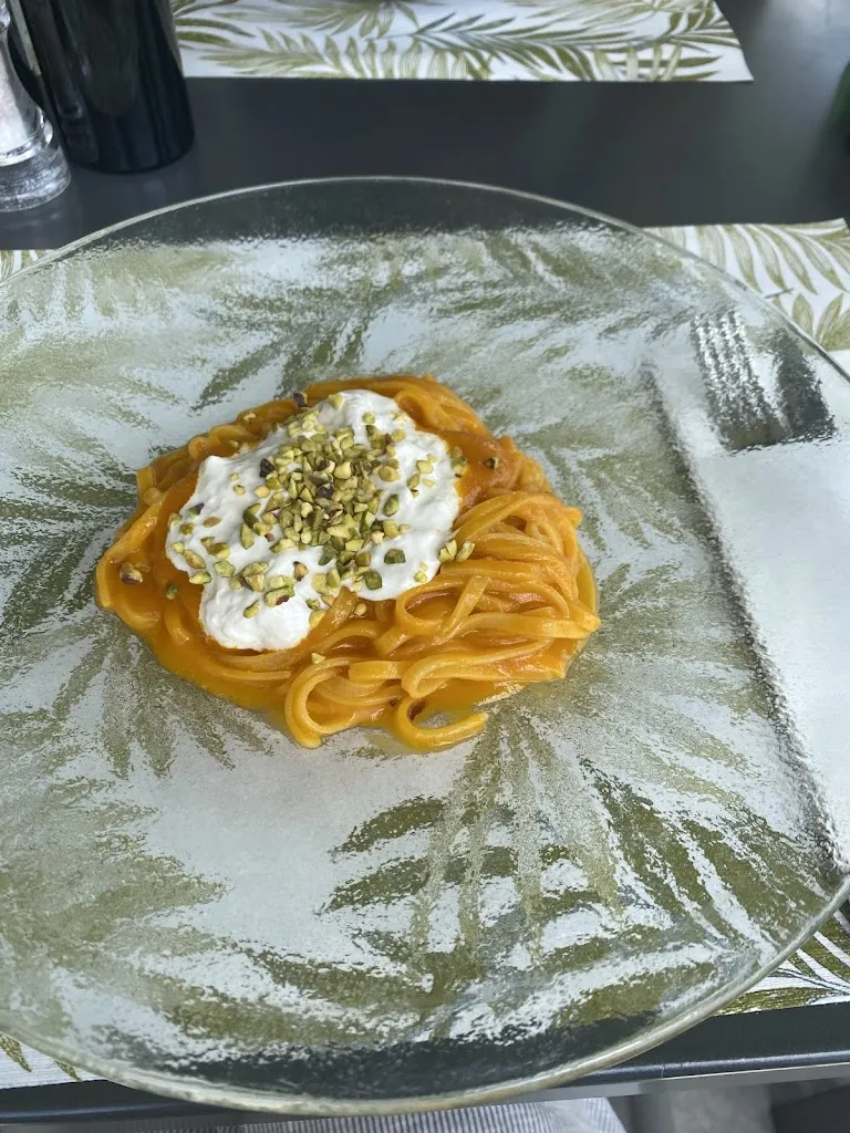 Sara_Rowing Bistrot Gardone Riviera_Gardone Riviera_review