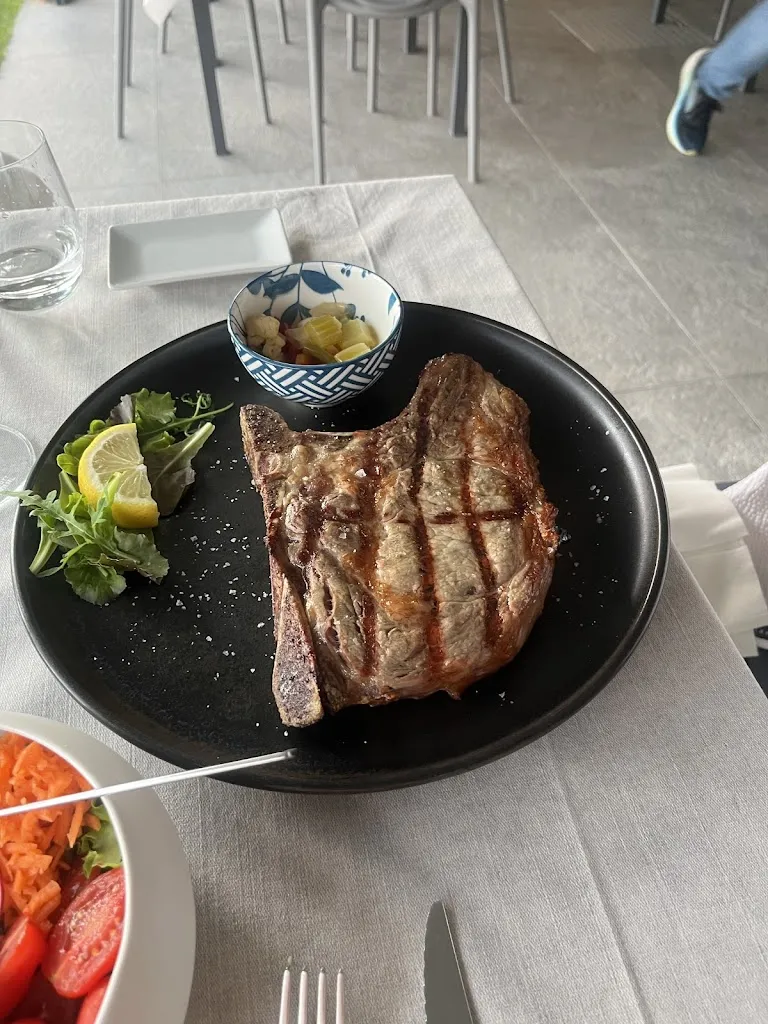 Rowing Bistrot Gardone Riviera_Gardone Riviera_slider_image_3